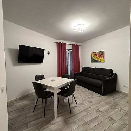 Casa Larry Apartment มารีโน ภายนอก รูปภาพ